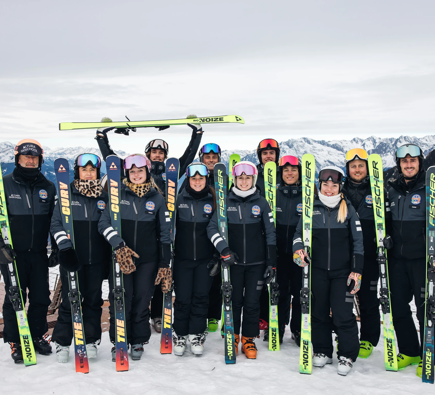 Skischule ALTURA Meran 2000 Skilehrer Team Skischule ALTURA Meran 2000 Skilehrer Team